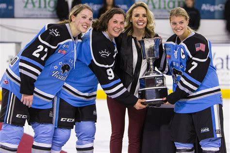 Pegula Sports And Entertainment Purchase The Buffalo Beauts The Ice