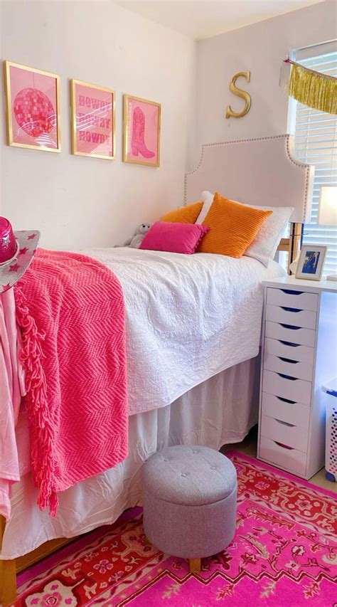 23 Dorm Room Ideas Things To Know About Dorm Rooms 1 Fab Mood