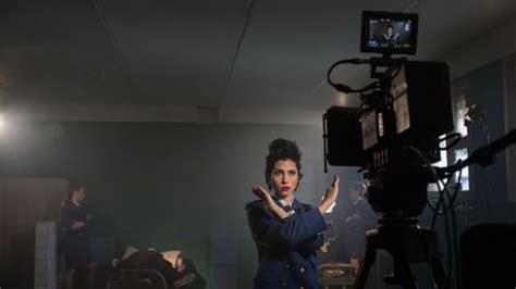 Pussy Riot Neuer Protest Clip Netzstr Mpfe Statt Sturmhaube Der Spiegel