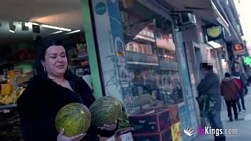 Tetona Y Culona Milf Disfruta Exhibici N P Blica Y Acaba Follada En Casa Xvideos