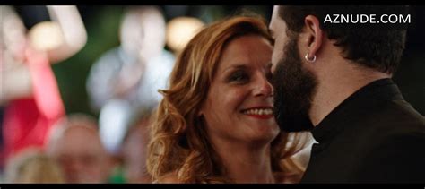 ESTEFANIA DE LOS SANTOS Nude AZNude