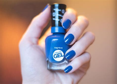 Sally Hansen Miracle Gel Review + Swatches - Jessoshii