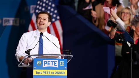 Veterano De Afganist N Gay Religioso Y Millennial Buttigieg Quiere La Casa Blanca Vanity Fair