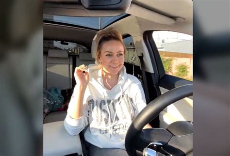 Bondgirl Recognized As A Top Milf Porn Webcam Star Adult Webcam Awards