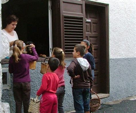 CANARIAS SE PREPARA PARA VIVIR LA NOCHE DE LAS VELAS Y LAS LÁMPARAS DE