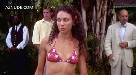 KRISTEN WILSON Nude AZNude