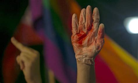 Morre Adolescente Esfaqueada Em Parada Gay De Israel Jornal O Globo