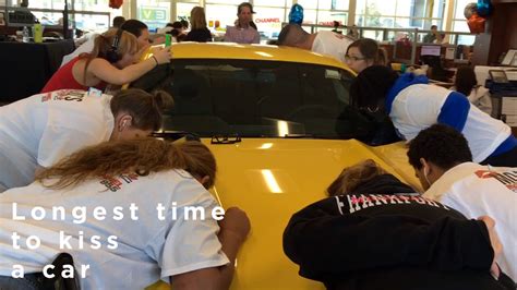 What Is The Longest Kiss World Record - World Guinnes