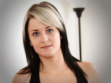 Jeune soumise pour homme mature bien membré de Saint Etienne Profil de Féminixxx Jeune femme