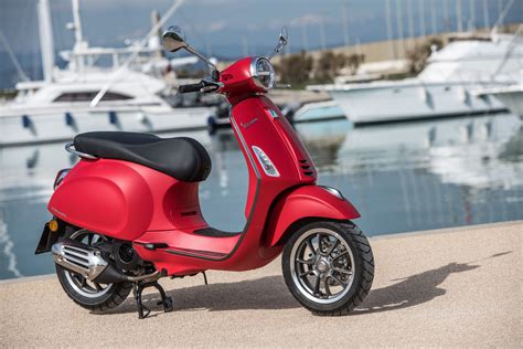 Motorrad Vergleich Vespa Primavera 50 S 2019 Vs Vespa Primavera 50