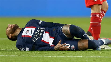 Neymar Estará Varios Meses De Baja Por Lesión