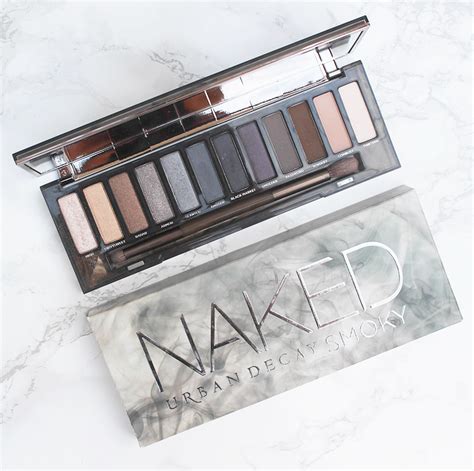 Urban Decay Naked Smoky Palette