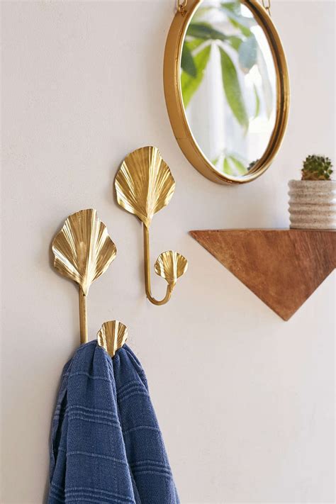 20 Modern Wall Hook Designs