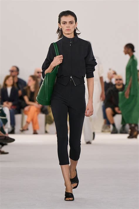 key fashion shopping buys     wear