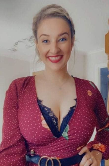 My Friend Wanted Me To Post This Here To See What You Think About Her Tits Scrolller