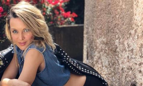 Fey Enciende Instagram En Bikini A Sus A Os