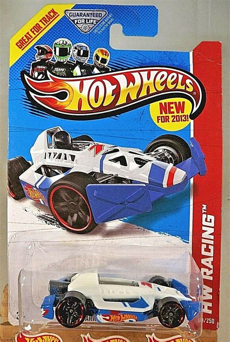 2013 Hot Wheels 110 HW Racing Race Team ARROW DYNAMIC White Blue Base