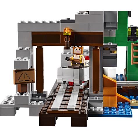 Самые большие наборы LEGO Minecraft (Лего Майнкрафт). Рейтинг 2022 года.