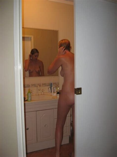 Amateur Blonde Emma Brisbane Emma Stripped Naked IMG 0488 1600x1200 Porn Pic