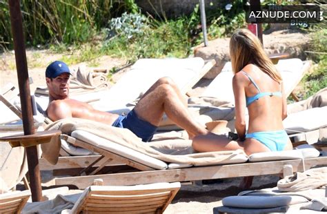Frida Redknapp Flaunts Her Sexy Bikini Body On Summer Getaway With Jamie Redknapp In Sardinia