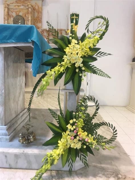 Hoa phụng vụ Giáo Xứ Khiết Tâm in 2024 Church flower arrangements