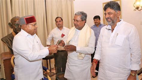 Karnataka CM Race Ends Siddaramaiah And DK Shivakumar Meet Governor