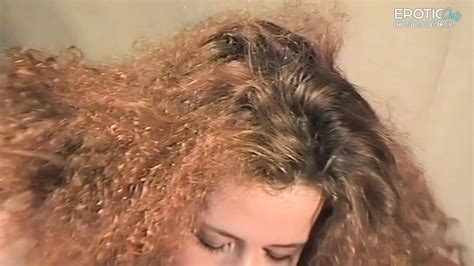 Brunette MILF Bekommt Orgasmus Auf Der Casting Couch Porn For Women