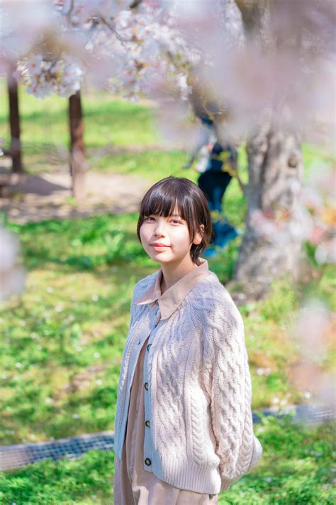 【2021/3】japan_kumamoto_cherry blossoms _Girl_portrait on Behance