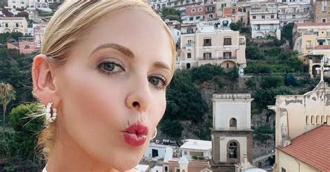 Sarah Michelle Gellar Branded Hottest Woman Alive As She Exposes Curves In Tiny Bikini Daily