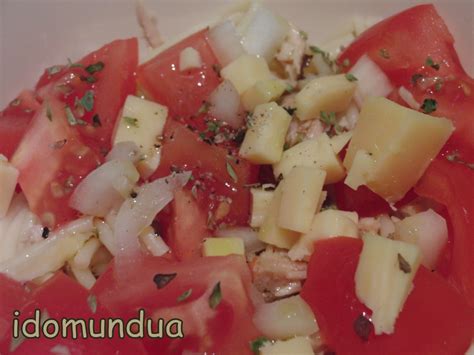 Idomundua Ensalada De Pasta Con Bonito Tomate Y Queso