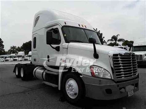 Freightliner Cascadia Sleeper Semi Trucks