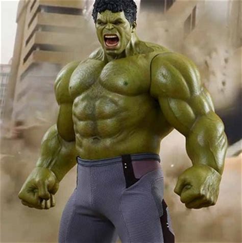 Avengers LÈre dUltron Hot Toys dévoile sa figurine Hulk Les Toiles Héroïques