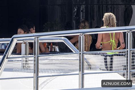 Sofia Richie Shows Off Her Bikini Body On A Yacht In Capri Aznude