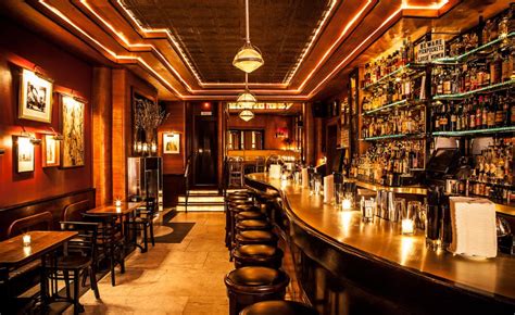 The Best NYC Secret Bars For Clandestine Cocktails From Discreet