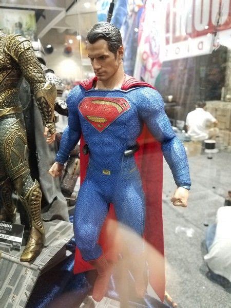 Justice League Hot Toys Images From Sdcc