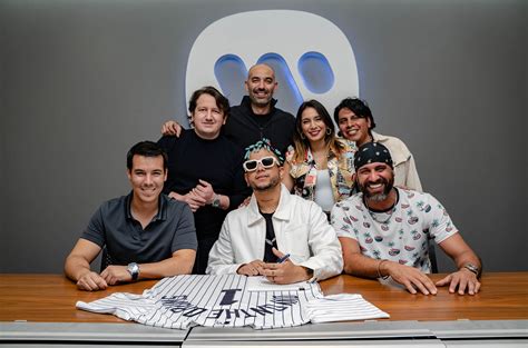 Ovy on the Drums' Signs Partnership With Warner Music Latina: Exclusive