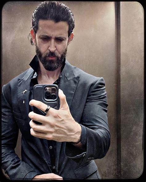 Hrithik Roshan on Twitter: "Last night. Also last post with beard 🥳 ...