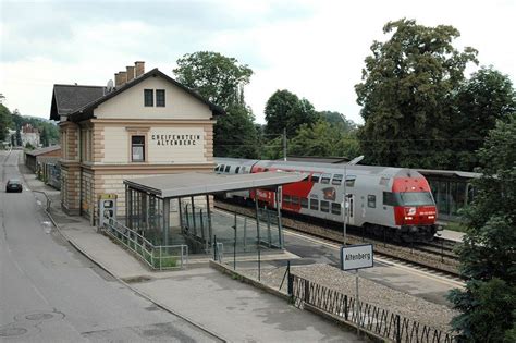 Bb Doppelstock Wendezug Bei Der Durchfahrt Durch Greifenstein