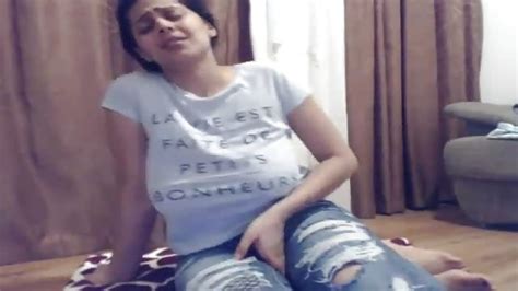 Une Jeune Allumeuse S Amuse Dans Son Jeans Porn