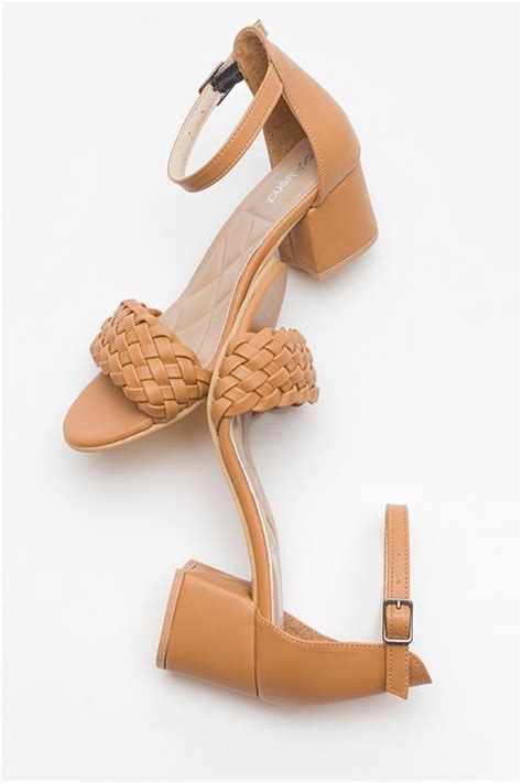 Kad N Tek Bantl Topuklu Sandalet Nude C Lt