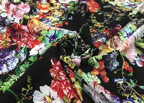 Dolce & Gabbana Черный Штапель купить в интернет-магазине с доставкой