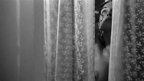 Naked Vera Tschechowa In Evridiki BA 2O37