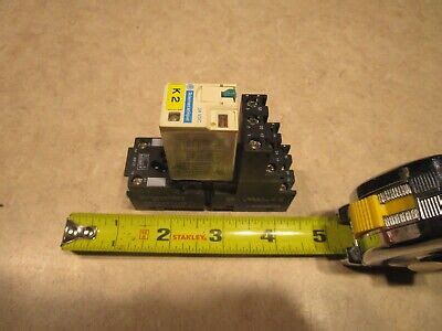 TELEMECANIQUE RXZE2S111M SOCKET, 10A, 250V, w/ RXM3AB2BD, 24VDC RELAY ...