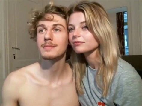 Who Is This Cam Couple With The Stunning Blonde Answered NameThatPorn