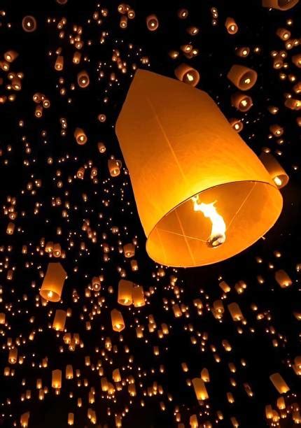 2,900+ Hot Air Balloon Night Sky Stock Photos, Pictures & Royalty-Free ...