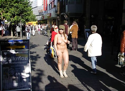 TUERKIN NACKT IN SIEGBURGER CITY Porn Pictures XXX Photos Sex Images PICTOA