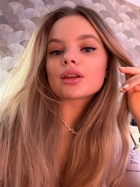 Blonde Hair Strands Look So Good On My Brunette Hair R Sexyhair