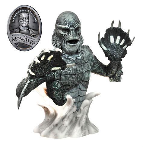 Diamond Select Universal Monsters Creature From The Black Lagoon Bandw