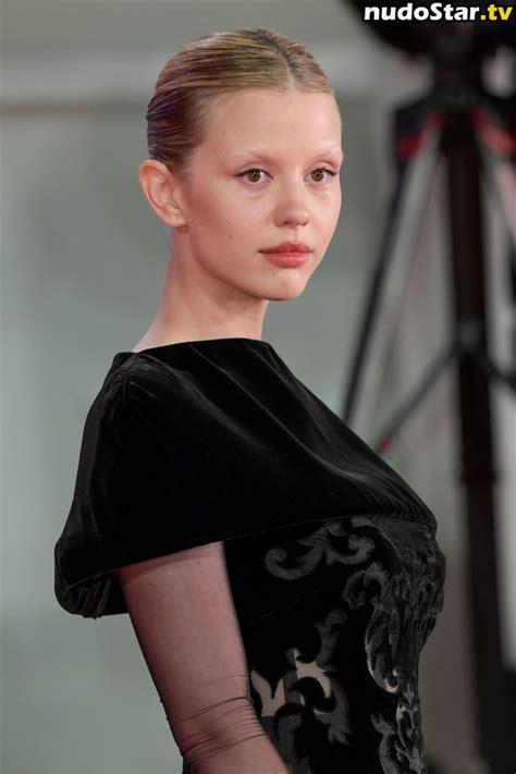 Mia Goth Goth Mia Officalmiagoth Nude Onlyfans Photo Nudostar Tv