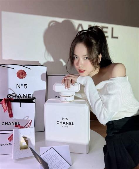 152 Ảnh Phương Ly Sexy Mặc Bikini Khoe Dáng Ngon GenZ Relax